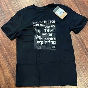 The North Face graphic tee youth XL NEW